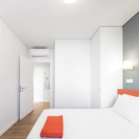 Serviced - Avenida Apartment Lisbon