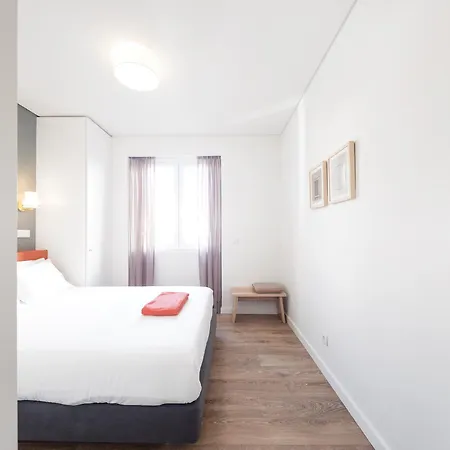 Serviced - Avenida Apartment Lisbon