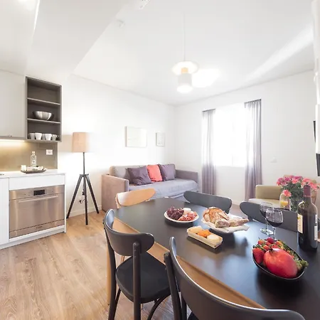 Serviced - Avenida Apartment Lisbon