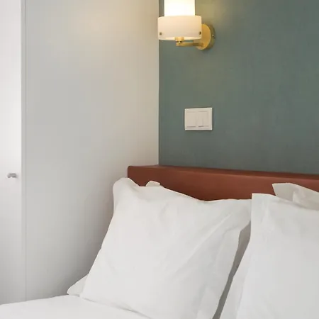 Serviced - Avenida Apartment Lisbon